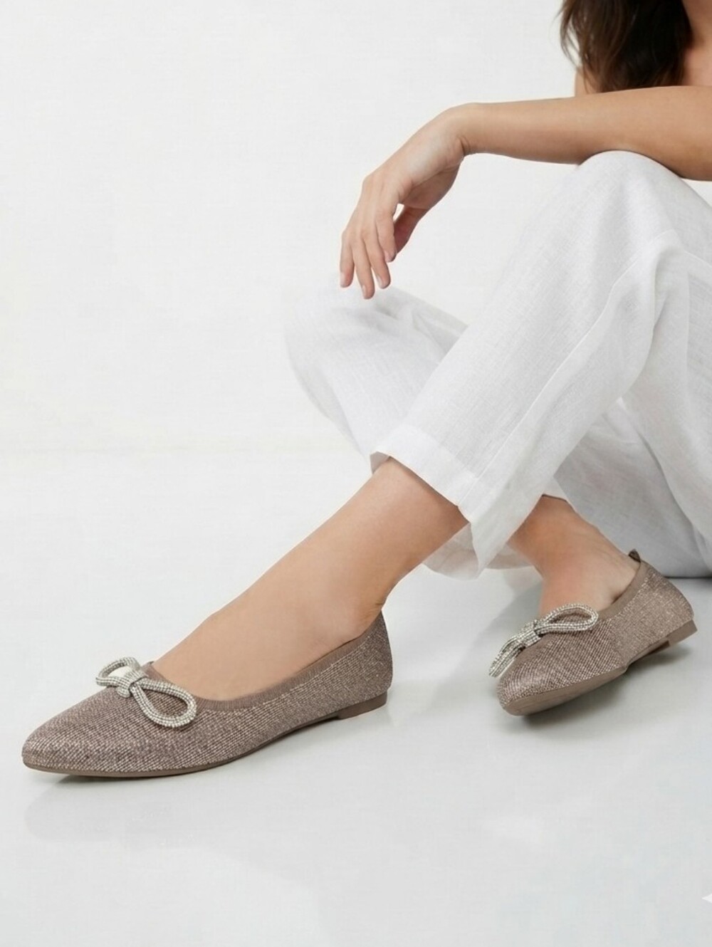 Skechers Taupe Sparkle Pointed-Toe Ballet Flats with Bow Size 10